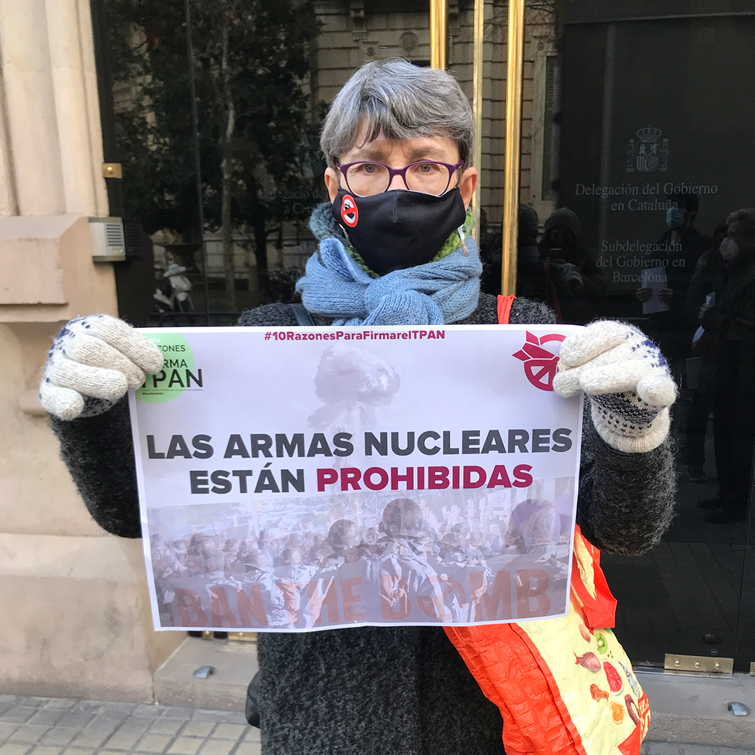 Manifestación Petición Gobierno de España firma TPAN