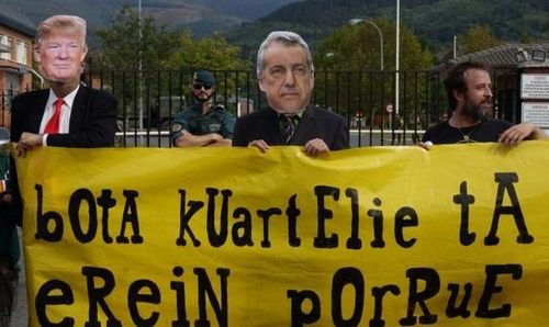 Marcha antimilitarista contra el cuartel de Soietxe